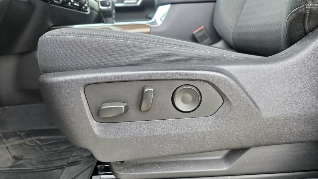 chevrolet Silverado 1500 2023 - 21