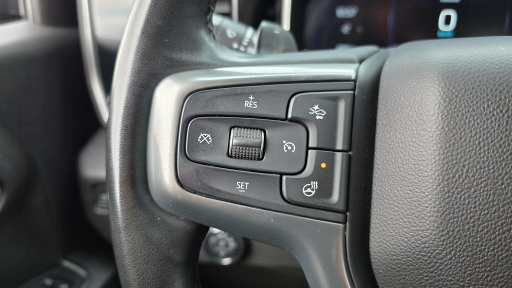 chevrolet Silverado 1500 2023 - 26
