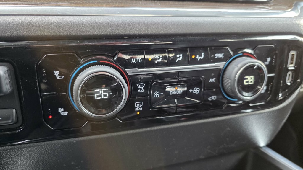chevrolet Silverado 1500 2023 - 31