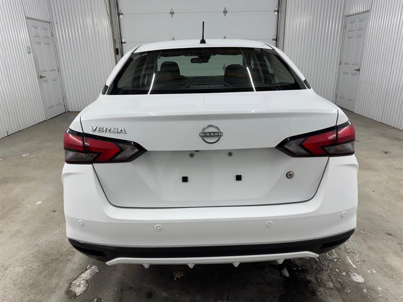 nissan Versa 2024 - 7
