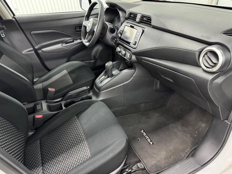 nissan Versa 2024 - 21