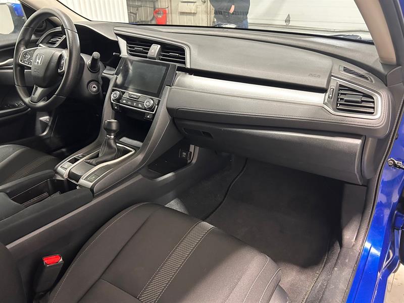 honda Civic Sedan 2018 - 17