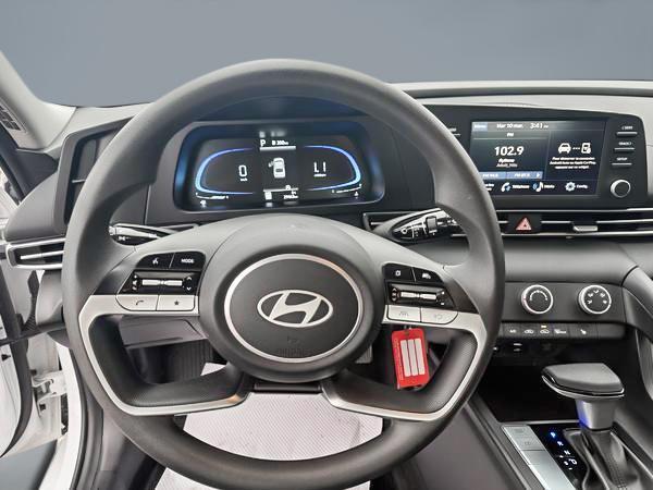 hyundai Elantra 2024 - 16
