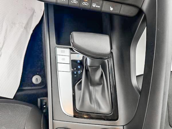 hyundai Elantra 2024 - 18