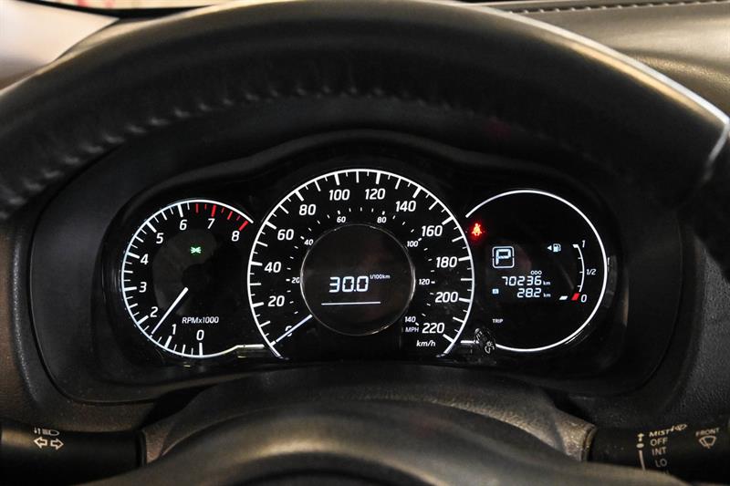 nissan Versa Note 2018 - 26