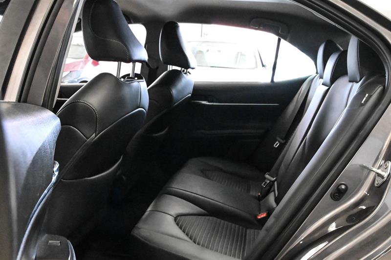 toyota Camry 2024 - 18