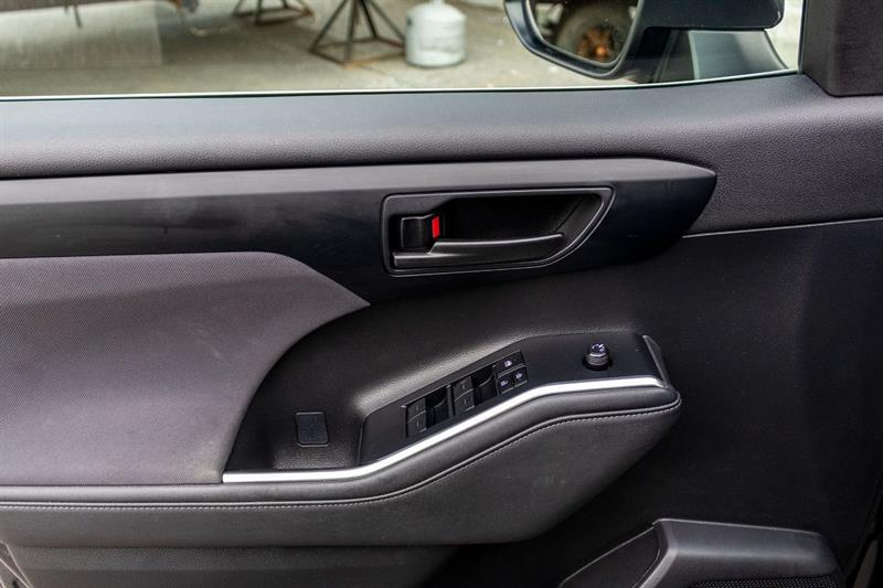 toyota Highlander 2023 - 29