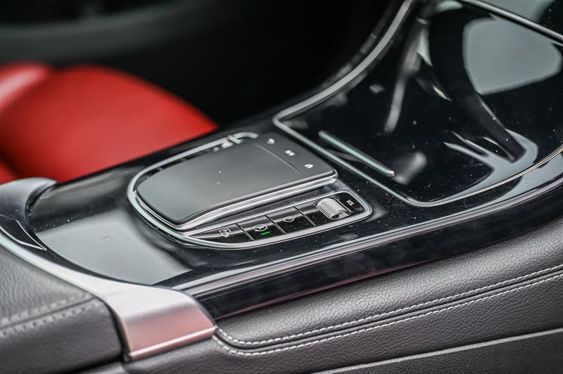 2020 Mercedes-Benz GLC - Image 29