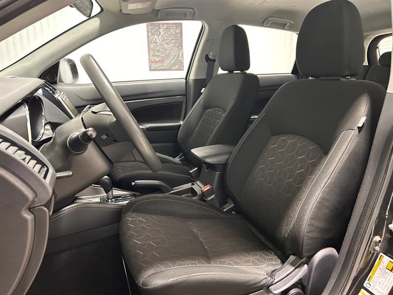 2022 Mitsubishi RVR - Image 10