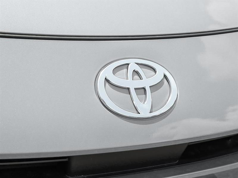 2026 Toyota Prius - Image 8