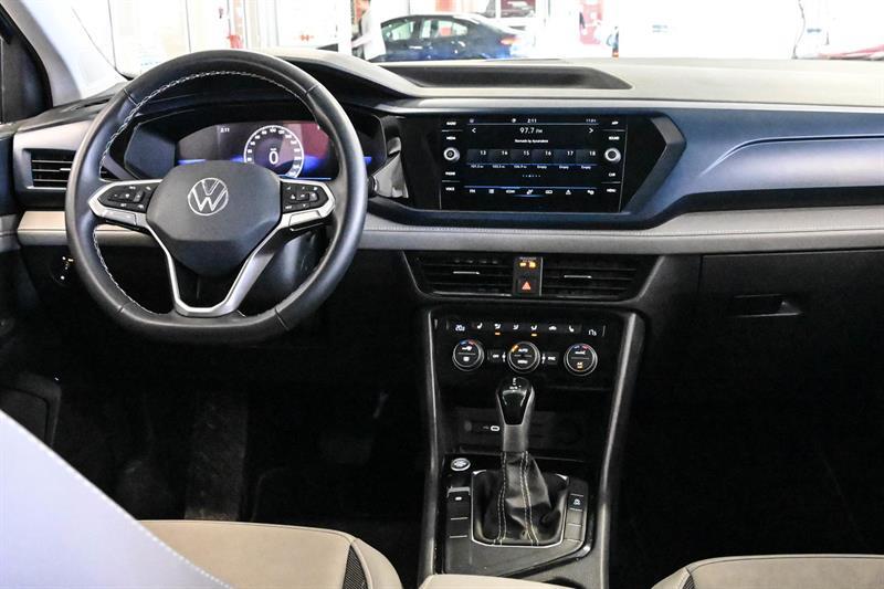 2024 Volkswagen Taos - Image 2