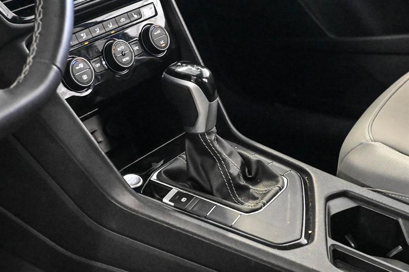 2024 Volkswagen Taos - Image 35