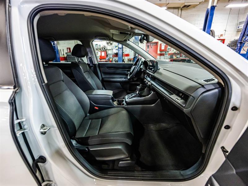 2023 Honda CR-V - Image 17