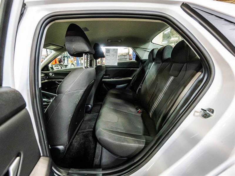2021 Hyundai Elantra - Image 14