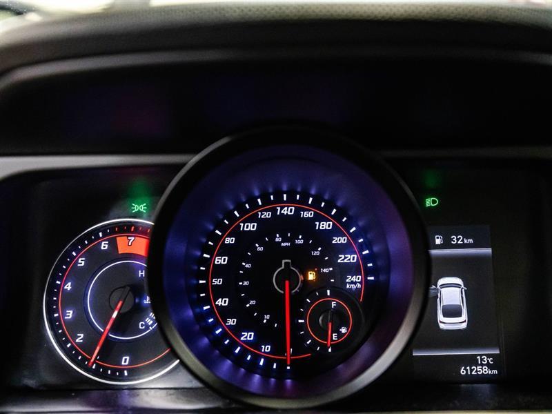 2021 Hyundai Elantra - Image 23