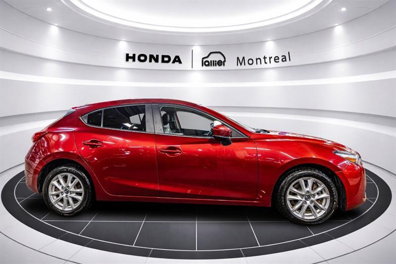 2018 Mazda Mazda3 - Image 8