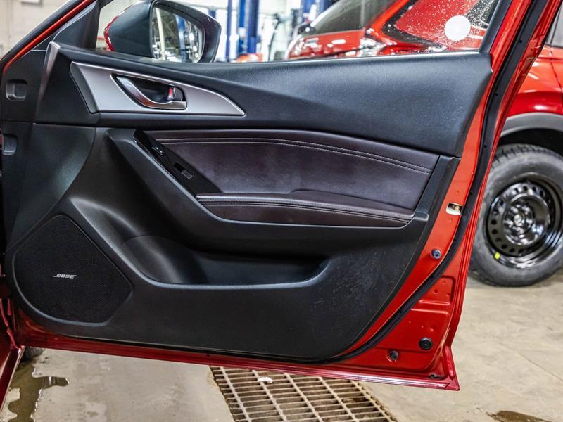 2018 Mazda Mazda3 - Image 17