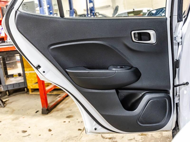 2024 Hyundai Venue - Image 13