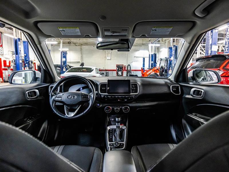 2024 Hyundai Venue - Image 15