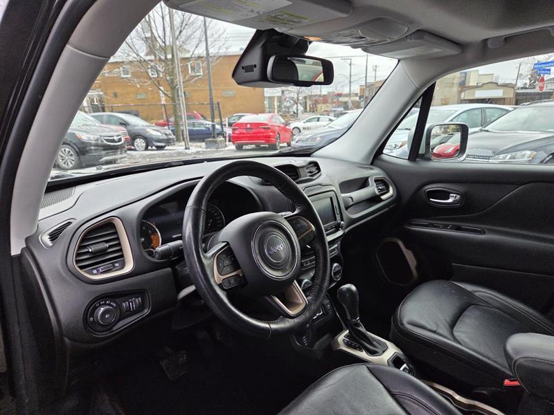 2017 Jeep Renegade - Image 15