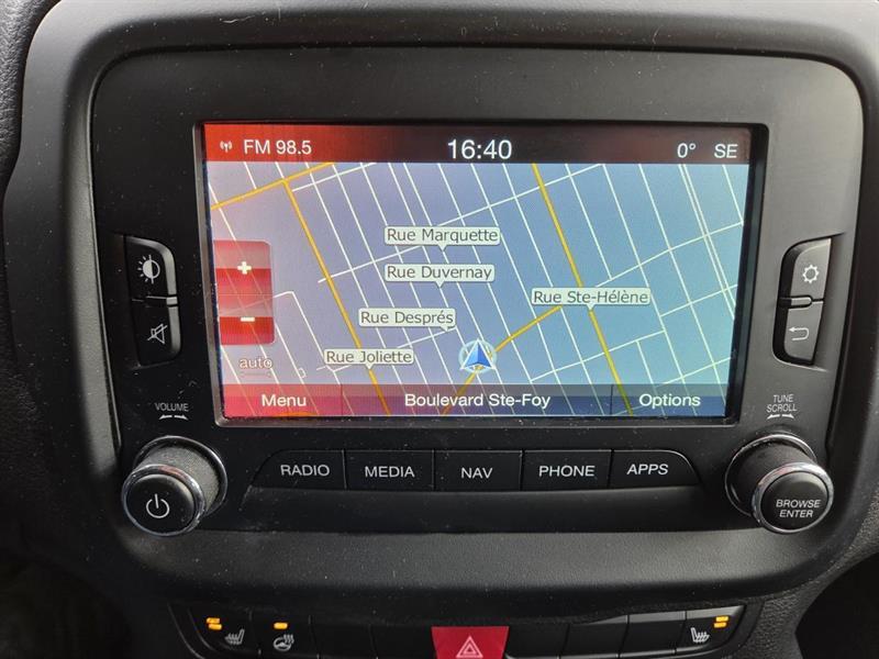 2017 Jeep Renegade - Image 22