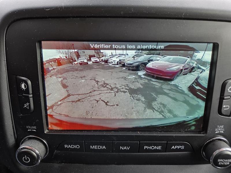 2017 Jeep Renegade - Image 23