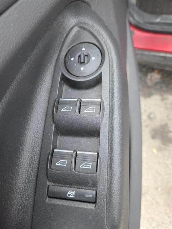 2017 Ford Escape - Image 17