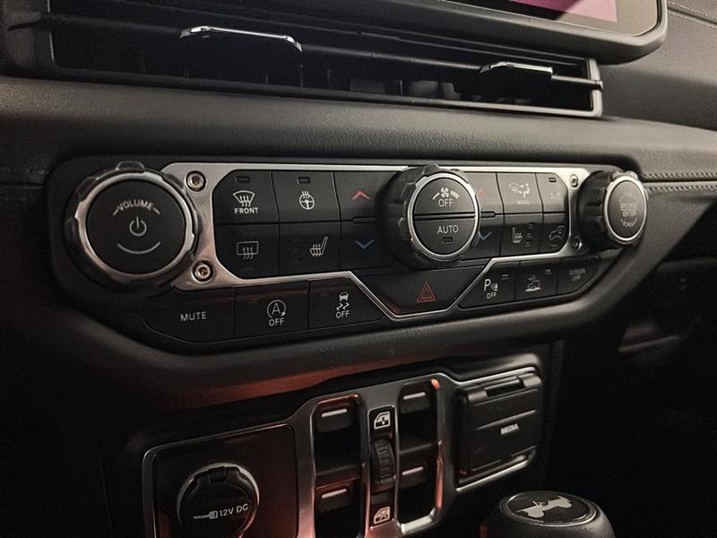 jeep Wrangler 2026 - 25