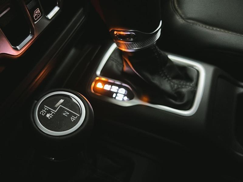 jeep Wrangler 2026 - 26