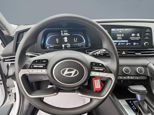 hyundai Elantra 2024 - 16