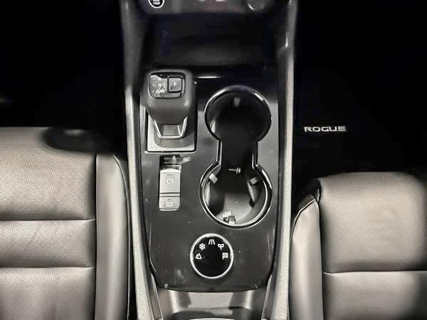 nissan Rogue 2021 - 23