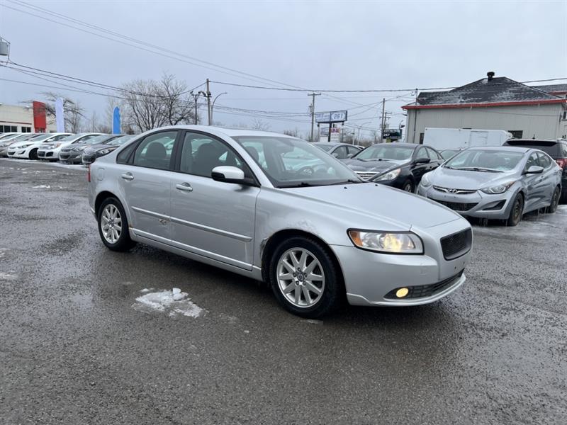 volvo S40 2009 - 10