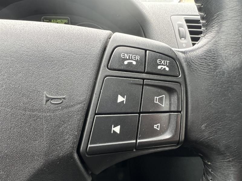 volvo S40 2009 - 13