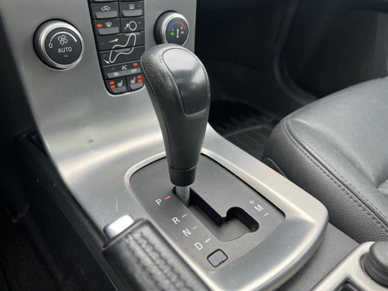 volvo S40 2009 - 17