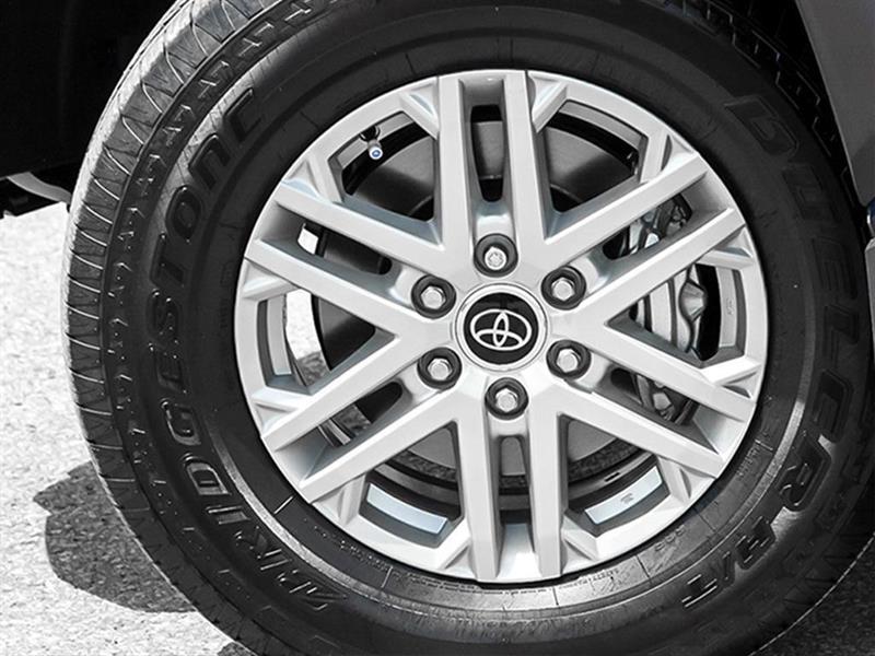 2026 Toyota Tundra - Image 8