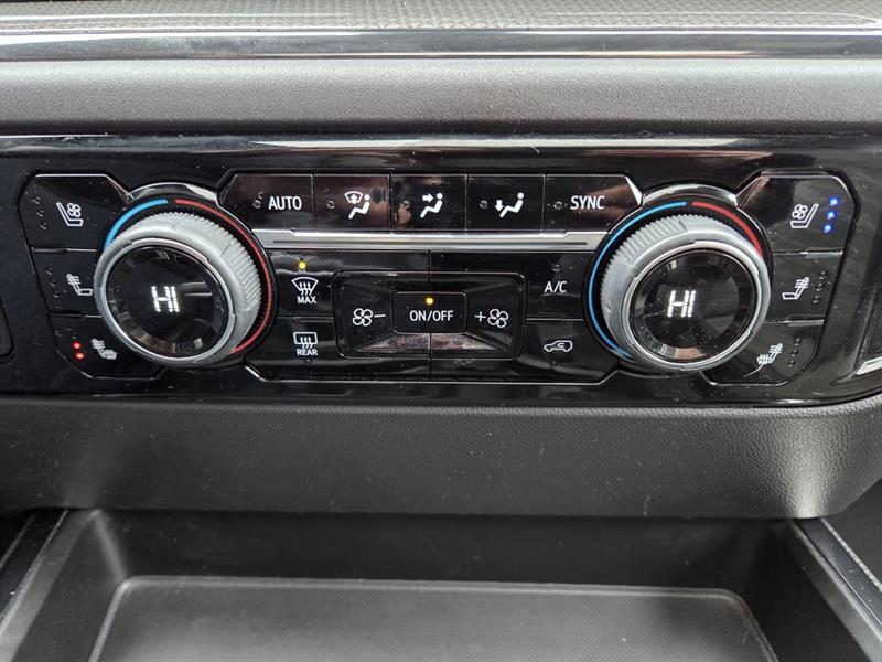chevrolet Silverado 1500 2024 - 28