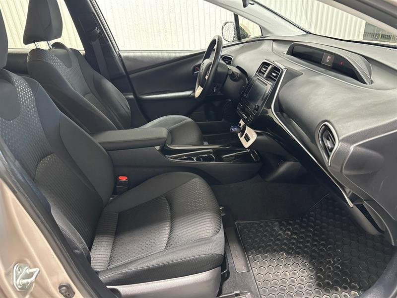 toyota Prius Prime 2018 - 17