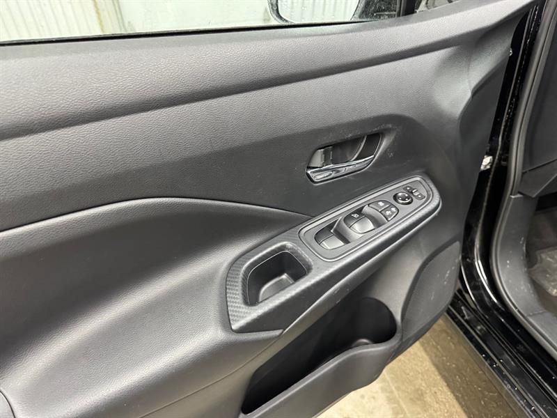 nissan Versa 2024 - 13