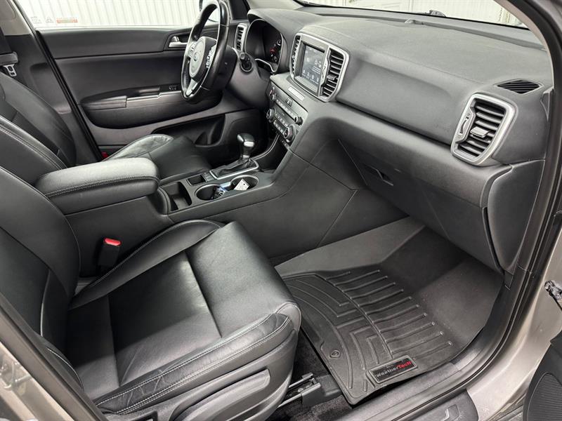 kia Sportage 2018 - 24