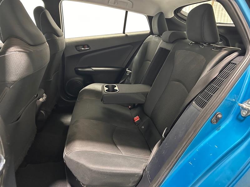 toyota Prius Prime 2022 - 16