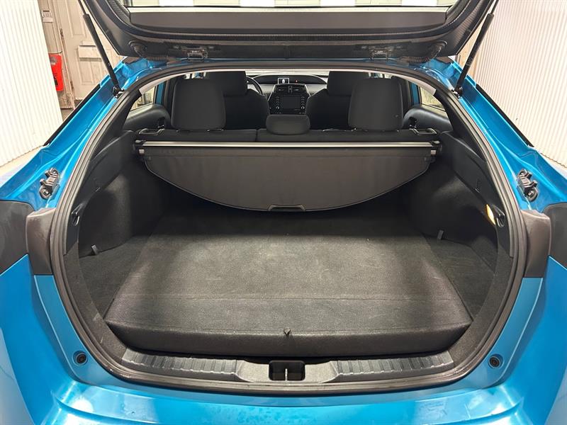 toyota Prius Prime 2022 - 17