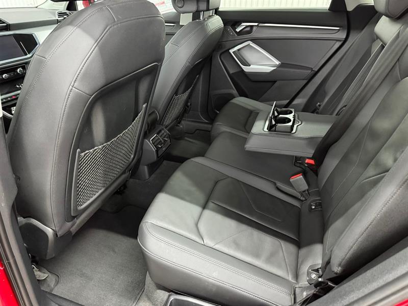 audi Q3 2019 - 14