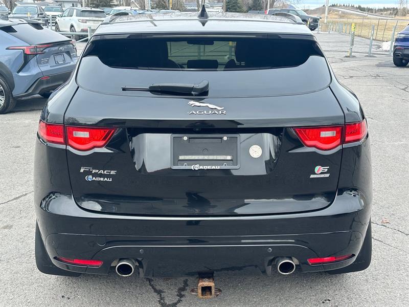 jaguar F-PACE 2017 - 9