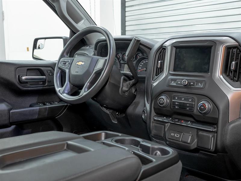 chevrolet Silverado 1500 2024 - 26