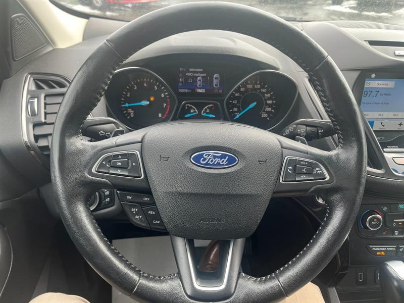 ford Escape 2017 - 23