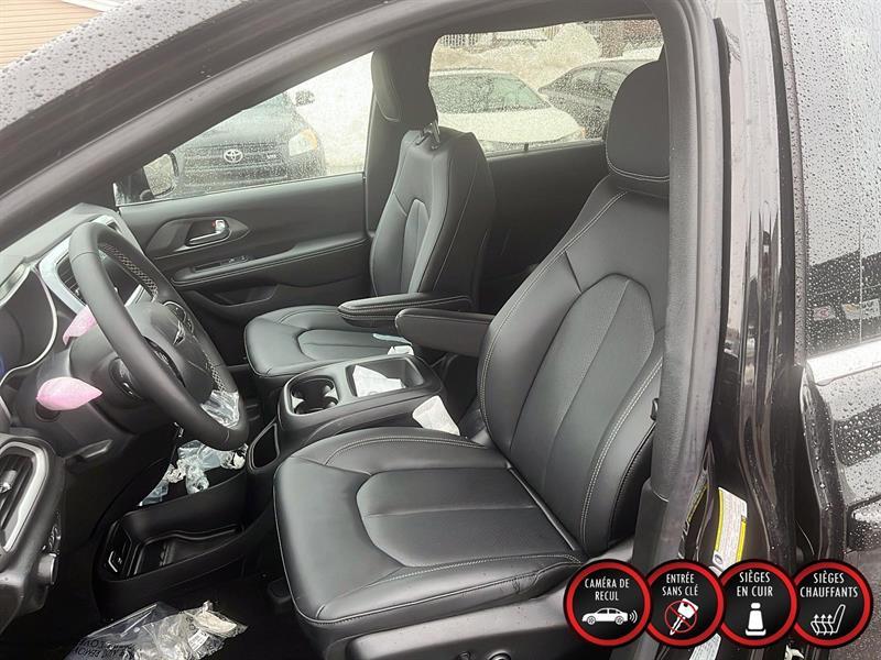 2026 Chrysler Grand Caravan - Image 9