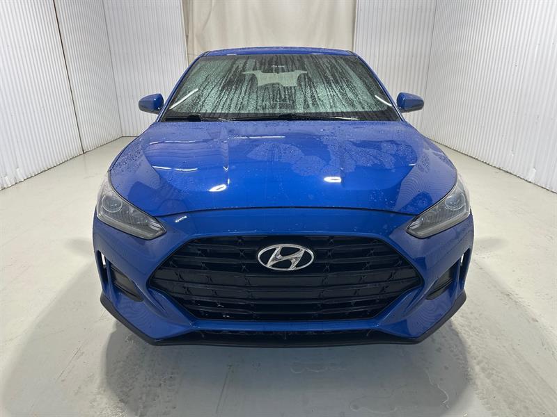 2019 Hyundai Veloster - Image 2