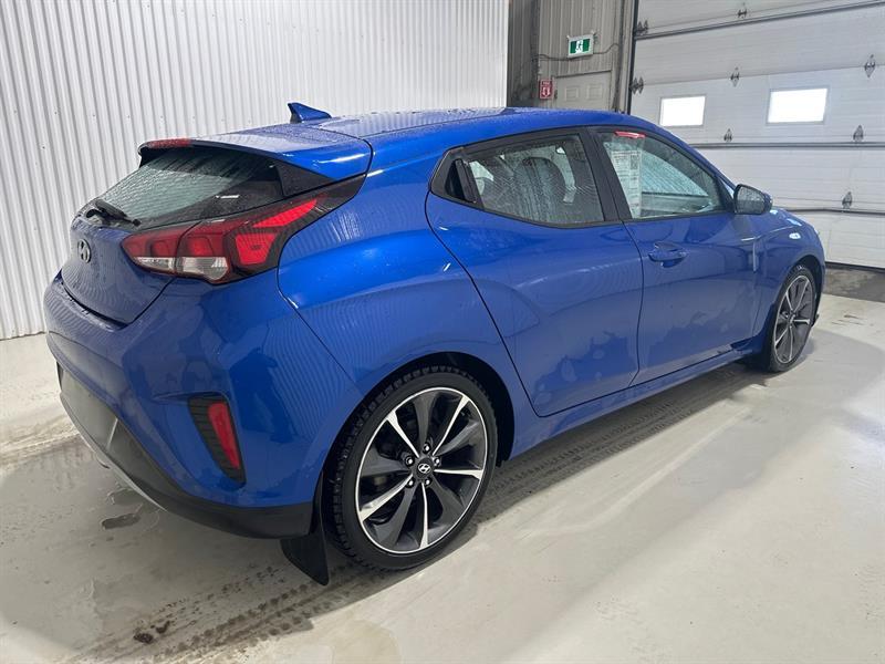 2019 Hyundai Veloster - Image 5