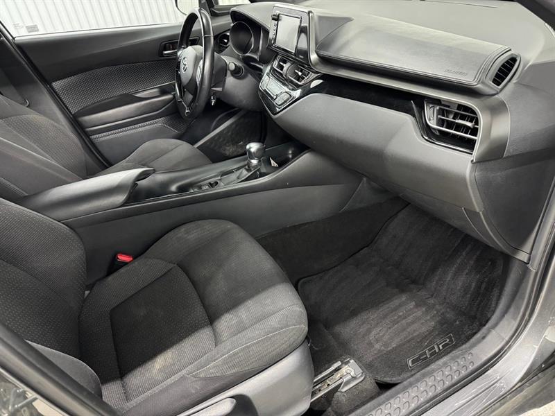 2018 Toyota C-HR - Image 16