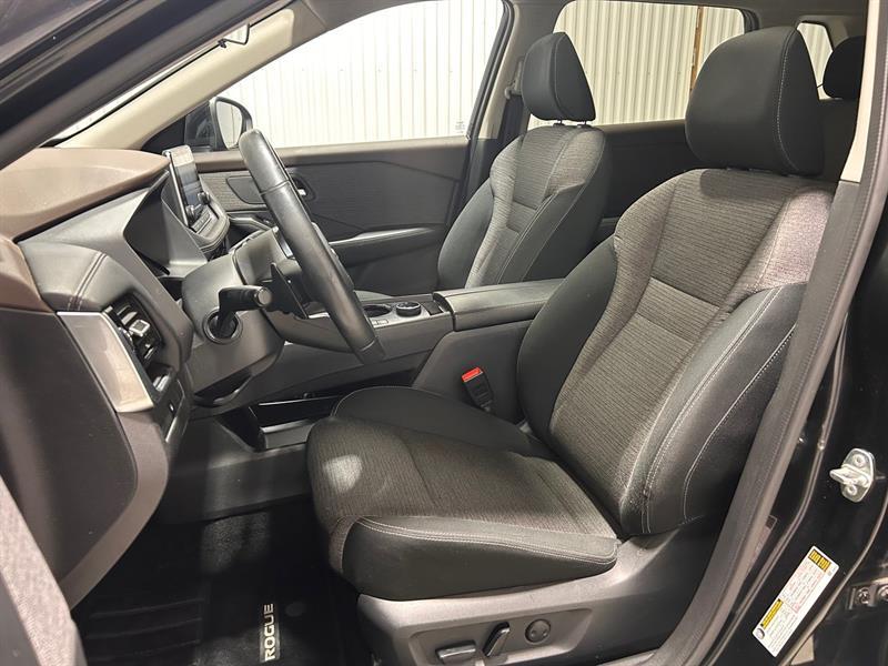 2021 Nissan Rogue - Image 13